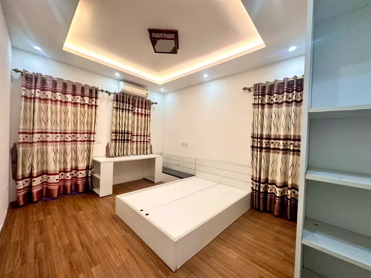 Bán nhà Khương Trung 51m²x4m,ngõ nông rộng gần phố trung tâm đi đâu cũng tiện - Ảnh 1